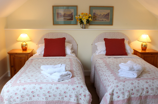 Twin Bedroom, Oystercatcher Cottage, Outchester & Ross Farm Cottages, Northumberland Twin Bedroom