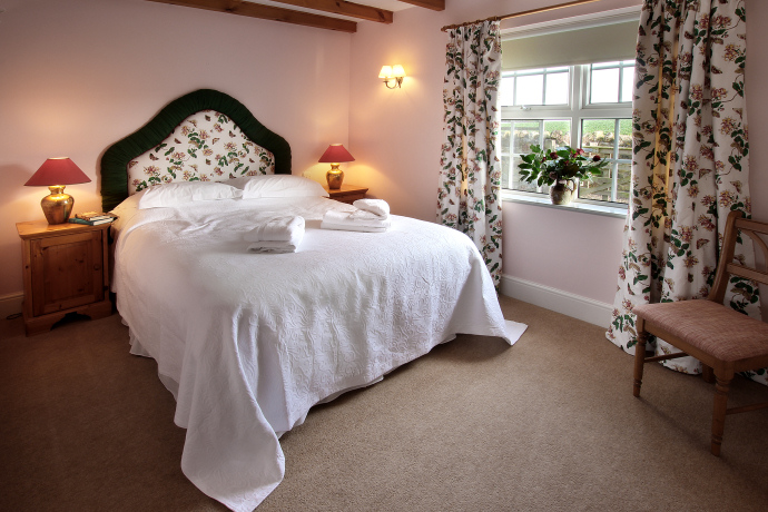 Double Bedroom, Oystershell Cottage, Northumberland Double Bedroom